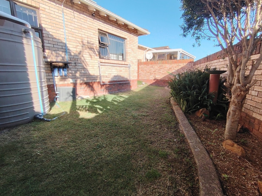 2 Bedroom Property for Sale in Walmer Downs Eastern Cape